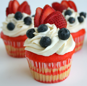 Red Velvet Berry Cupcake 